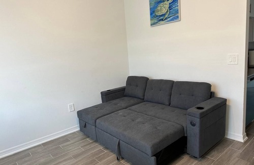 Haines City House | Cozy 1-bedroom house in gorgeous Haines City with WiFi, AC