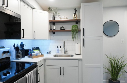 Bayonet Point Apartment | Cozy 1 bedroom suite-apartment.