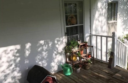 LaFayette House | Cozy 1890s Farm Cottage, fully modernized.