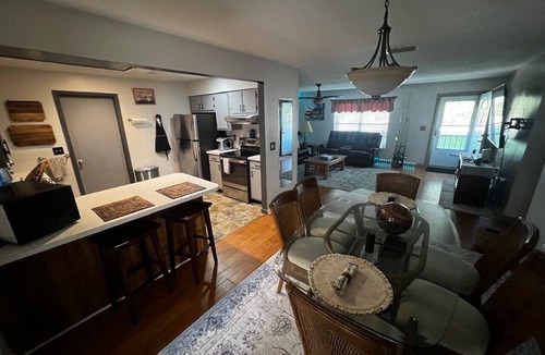 Buckhead Ridge House | Cozy 2-BD/2 BA water front home in quiet town Okeechobee