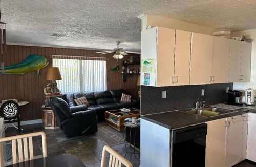 Breezeswept Beach Estates House | Cozy 2 Bedroom 1 Bath Canal Front Home On Ramrod Key