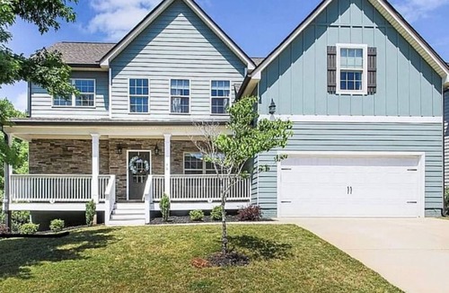 Newnan Apartment | Cozy 2 bedroom apartment conveniently located in Newnan