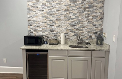 Alpharetta Apartment | Cozy 2-bedroom basement apartment in perfect Alpharetta with AC and theatre room
