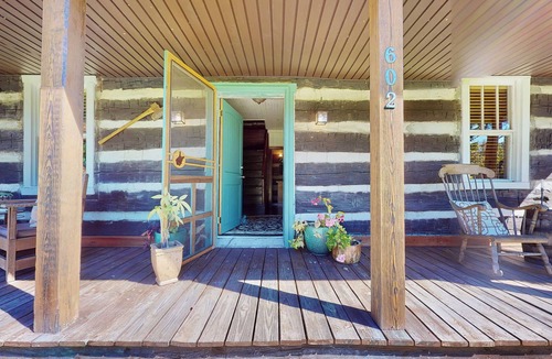 Saxon Cabin | Cozy 2-bedroom cabin built in 1855 with WiFi
