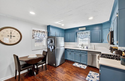 Aiken Cottage | Cozy 2-bedroom cottage near downtown and equestrian events.
