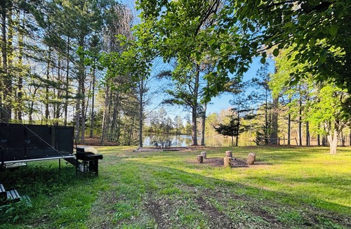 LaFayette House | Cozy 2-bedroom RV with private pond in charming La Fayette
