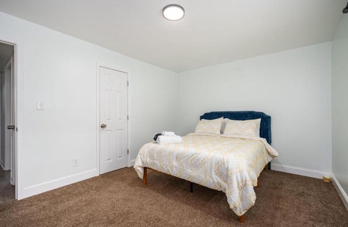 West End Apartment | Cozy 2BD Retreat A Short Walk to Westside Beltline