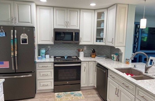 Pompano Beach House | Cozy 2BR 2.5BA Deerfield Beach Getaway in a quiet gated community