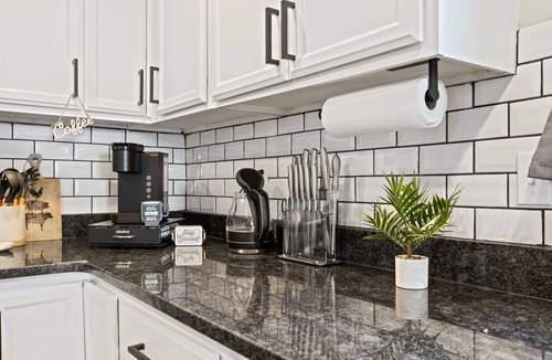 Judson House | Cozy 2BR bungalow minutes from downtown Greenville