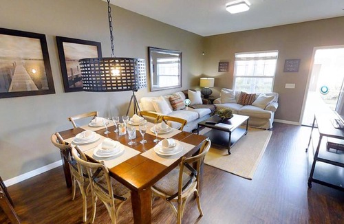 Kissimmee House | Cozy 3 BD Townhome 2 king beds Close to Disney 1503