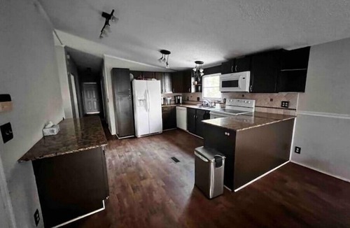 Bowling Green House | Cozy 3 Bed/2 Bath House in Lake Wylie area