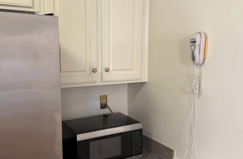 Gracewood House | Cozy 3-Bedroom, 2-Bath Home in Augusta, GA – WiFi, A/C & 65” TVs in Every Room!