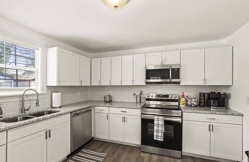 Sylvan Hills House | Cozy 3-Bedroom House by the Airport