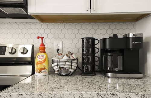Sylvan Hills House | Cozy 3-Bedroom House by the Airport