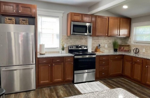 Wilmington Apartment | Cozy 3 BR & small fenced yard