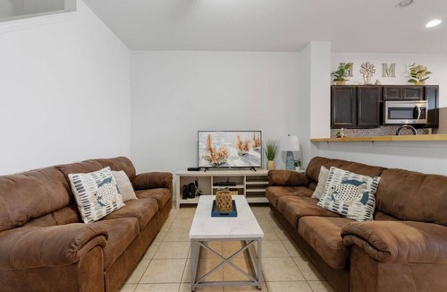Crestwynd Bay House | Cozy 3BDR House near Disney - AL
