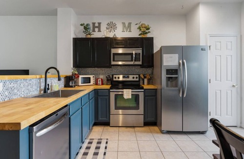 Crestwynd Bay House | Cozy 3BDR House near Disney - AL