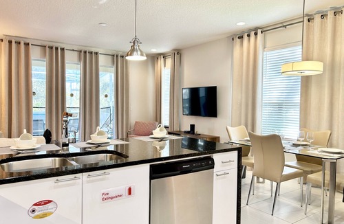 Silver Creek House | Cozy 3BR Townhouse w/Private Pool, Clubhouse Access – Near Disney!