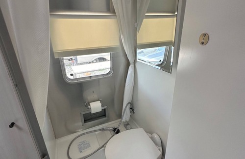 Marathon Resort | Cozy Airstream Bambi- at Resort on Bayside