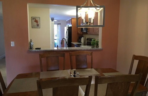 Lely Condo | Cozy and Charming Condo in Naples
