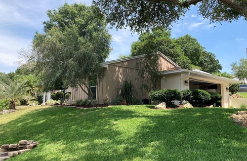 Eustis House | Cozy and Modern Eustis/Mt Dora Florida home