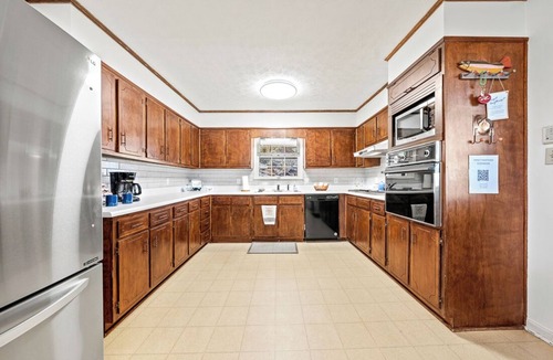 Lake Ranch Estates House | Cozy and serene fishing cabin, Family Traditions, private dock and lake views.