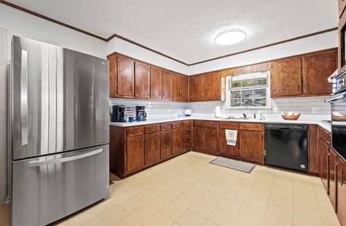 Lake Ranch Estates House | Cozy and serene fishing cabin, Family Traditions, private dock and lake views.