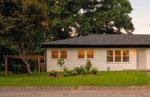 Pickens Apartment | Cozy apartment near Clemson, Easley, and Greenville