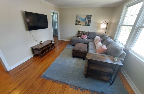 San Marco House | Cozy apt in San Marco! Close to Baptist hospital, downtown, Riverside