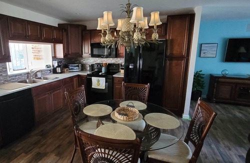 Lighthouse Point House | Cozy Beach Themed House in Lighthouse Point, FL