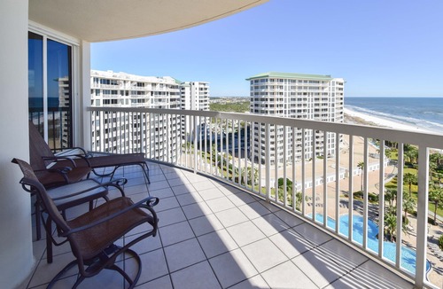 Fort Walton Beach - Destin Condo | Cozy beachfront condo w/private balcony & elevator in Destin! ☀🌺🐚
