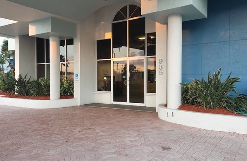 Lenox Park Condo | Cozy Beachside Condo