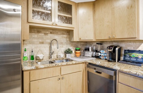 North Decatur House | ★ Cozy Brookhaven Retreat ★ up to 8 Guests