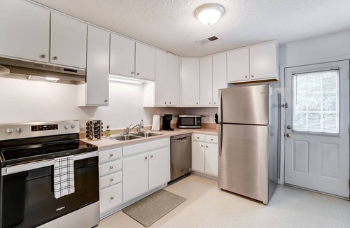Wingate Apartment | Cozy Bungalow in Wingate w Patio, Grill, Firepit - Easy Access To Bypass & Monroe! +15% Off Stay!
