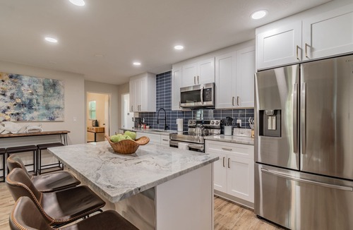 Gulfport House | Cozy Bungalow pool home 10 min to beautiful Gulf Coast Beaches