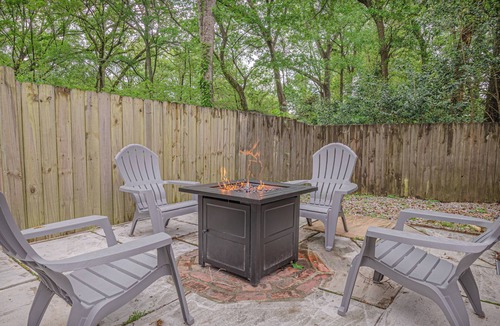 Columbus House | Cozy Bungalow Retreat w FirePit & Grill