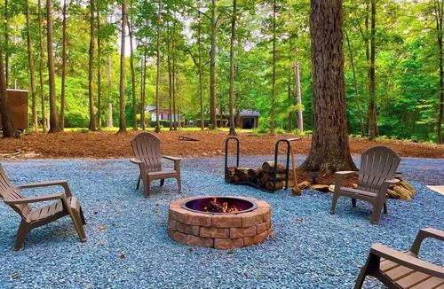 Mint Hill House | Cozy Cabin- Unplug and Rewind!