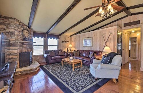 Pine Mountain House | Cozy ‘Caymus Cabin’ ~ 3 Miles to Callaway Gardens!