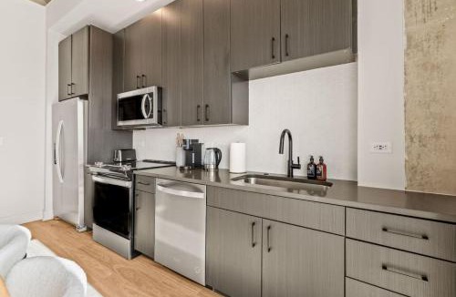 Channel District Apartment | Cozy Channelside 1BR Near DT Free Pool and Gym