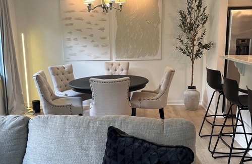 Sylvan Hills House | Cozy clean home in DOWNTOWN ATLANTA!