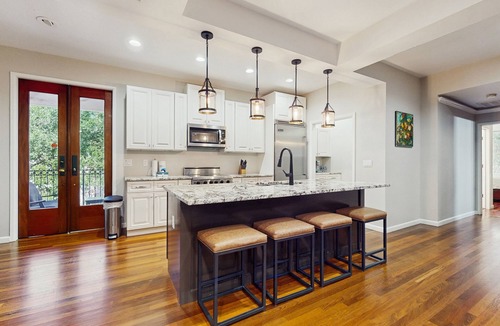 Baytowne Wharf Condo | Cozy coastal condo with shared pool and beach access, close to everything