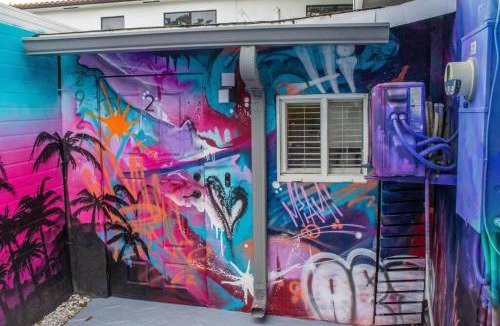 Wynwood Art District Apartment | Cozy & Colorful Miami Art Canvas w/HotTub & Murals