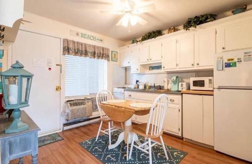 Stone Harbor Condo | Cozy condo close to beach and downtown
