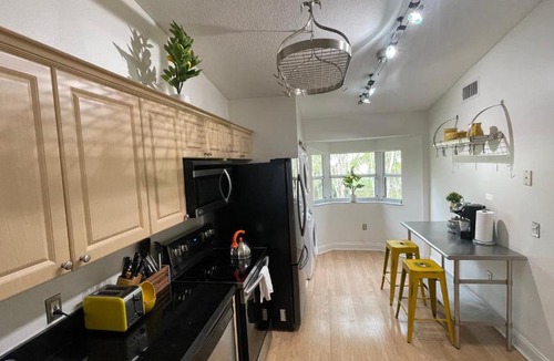 Palm Beach - West Palm Beach Apartment | Cozy Condo