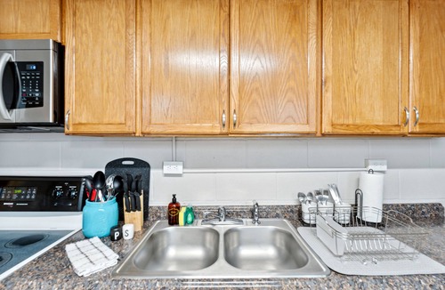Savannah Victorian District House | Cozy Cottage in Historic Savannah Near Forsyth Park