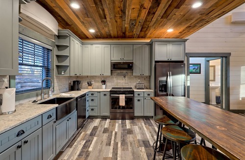 Clarkesville Cottage | Cozy Cottage in the Foothills of Blue Ridge Mtns.