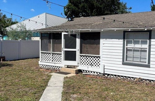 Wallaces New Smyrna Cottage | Cozy Cottage Near the Beach!