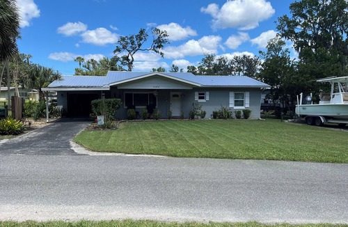 Crystal River House | Cozy Cottage - River House - Kayaks - SUP - Relax & Recharge