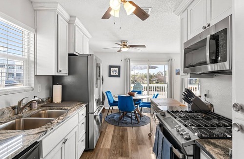 Port St. Joe House | Cozy Cottage Steps From the Beach