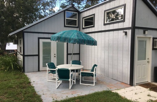 Brooksville Cabin | Cozy Cowboy Cottage at Spotted Dance Ranch